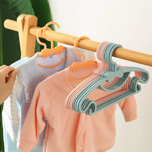 Kids clothes hanger