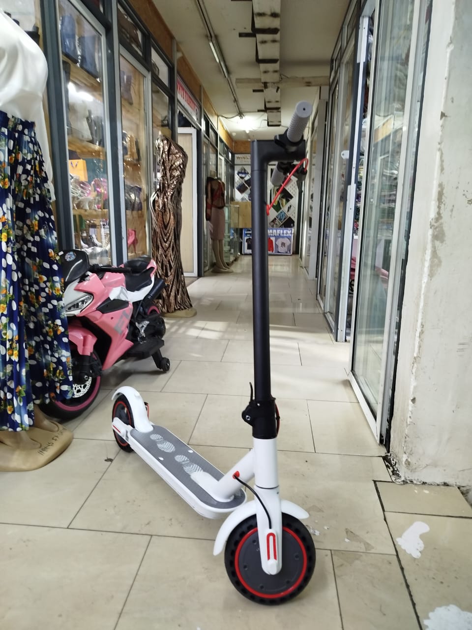 Electric scooter