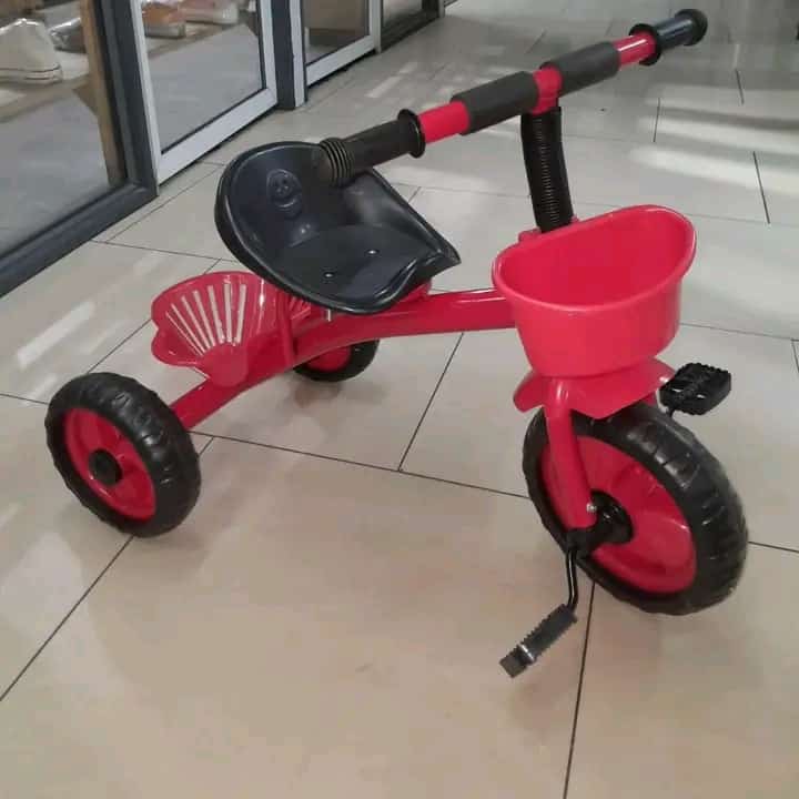 Kids tricycle